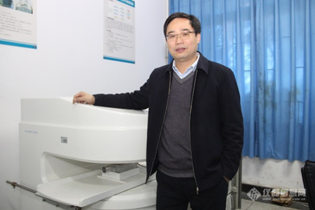 西南石油大学唐洪明教授_副本.jpg 西南石油大学唐洪明教授_副本.jpg